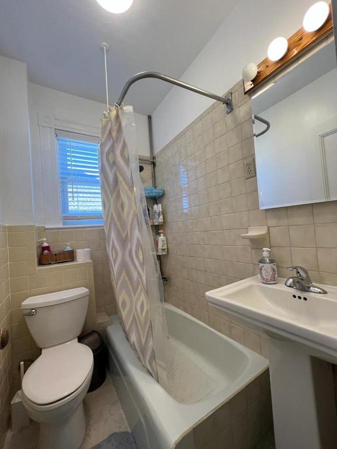Private Room In A Grand House Boston Exterior foto